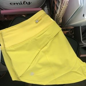 Lululemon Speed Up Shorts NWT Size 6 2.5 inseam in soleil